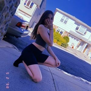 Meet your Posher, Briana